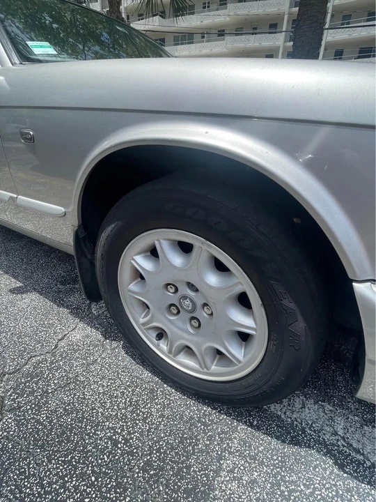 1999 Jaguar X308 XJ - Image 3 of 10