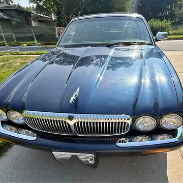 1999 Jaguar XJ Vanden Plas Sedan 4D