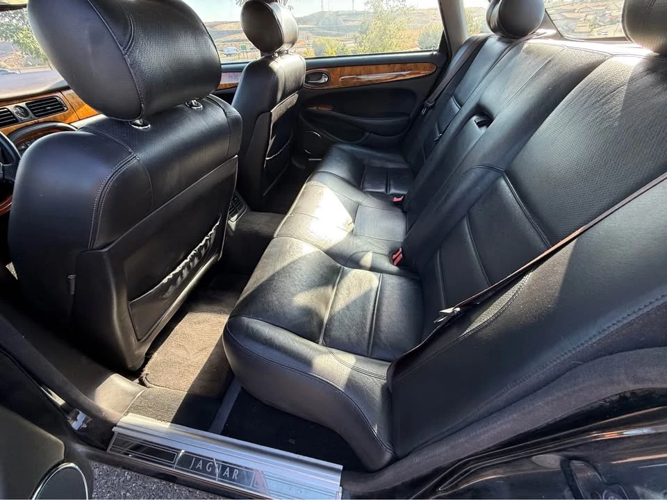 1999 Jaguar X308 XJ - Image 10 of 15