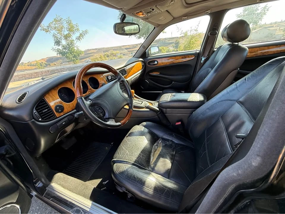 1999 Jaguar X308 XJ - Image 8 of 15