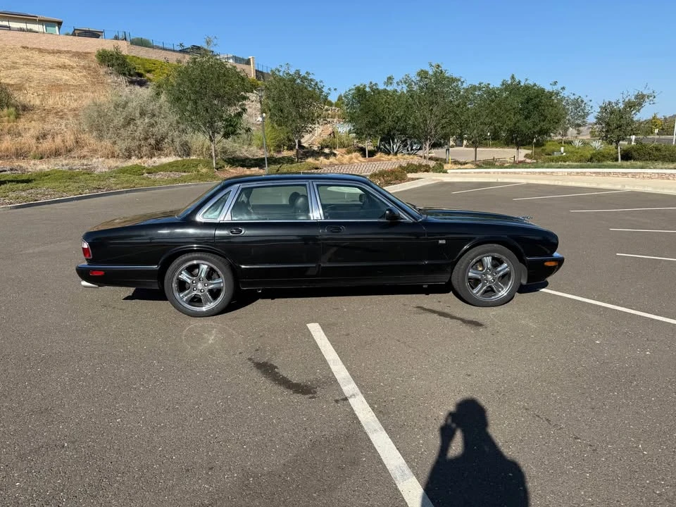 1999 Jaguar X308 XJ - Image 2 of 15
