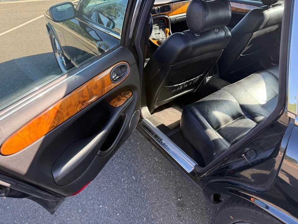 1999 Jaguar X308 XJ - Image 11 of 15