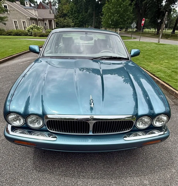 1999 Jaguar X308 XJ - Image 2 of 8