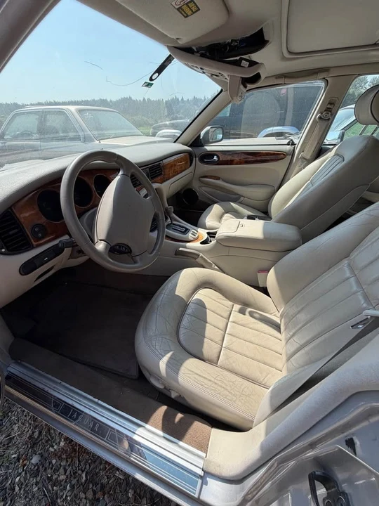 1999 Jaguar X308 XJ - Image 4 of 6