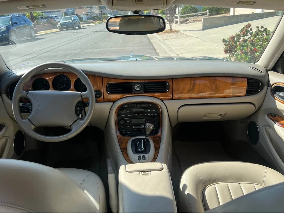 1999 Jaguar X308 XJ - Image 8 of 11