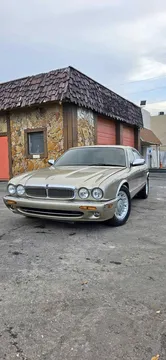 1999 Jaguar XJ Super V8 Sedan