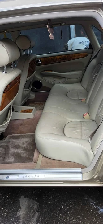 1999 Jaguar X308 XJ - Image 10 of 15