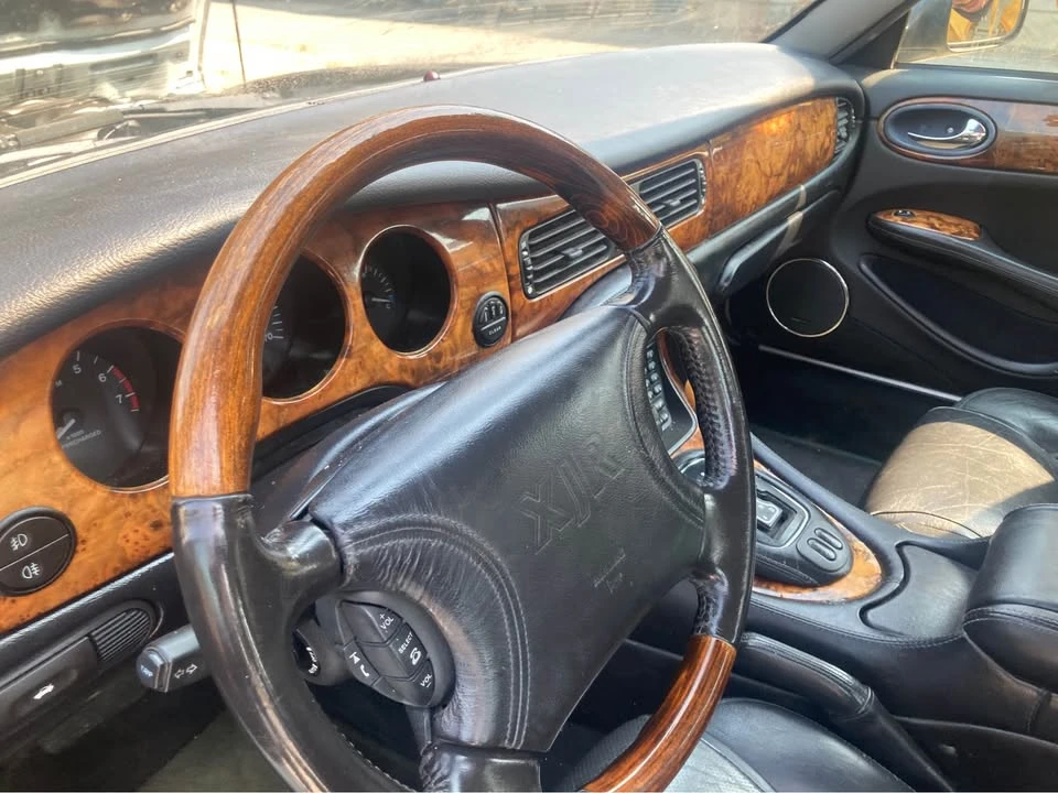 1999 Jaguar X308 XJ - Image 9 of 10