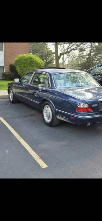1999 Jaguar X308 XJ - Image 4 of 13