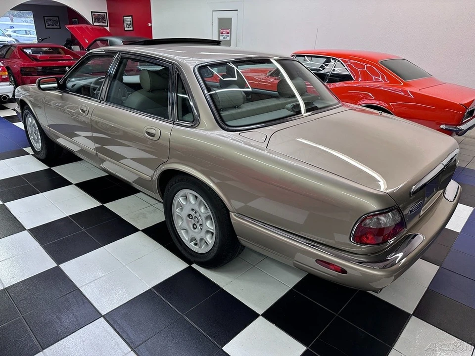 1999 Jaguar X308 XJ - Image 19 of 21