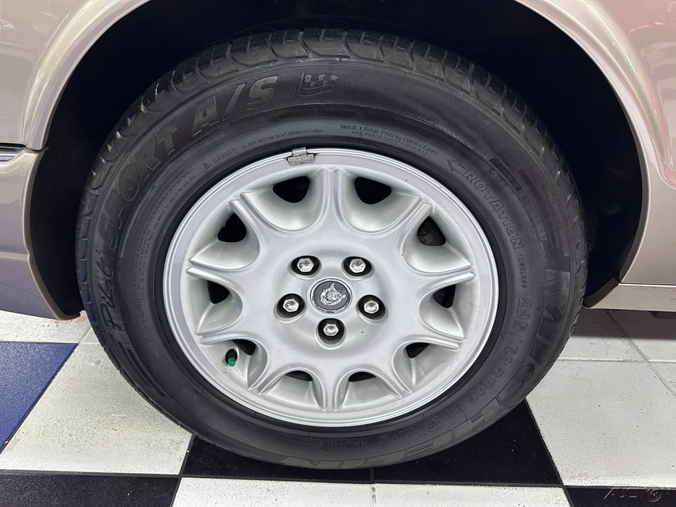 1999 Jaguar X308 XJ - Image 11 of 21