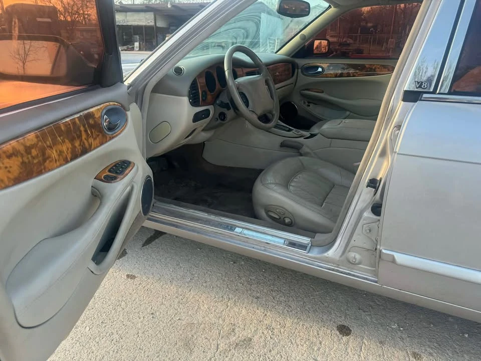 1999 Jaguar X308 XJ - Image 5 of 8