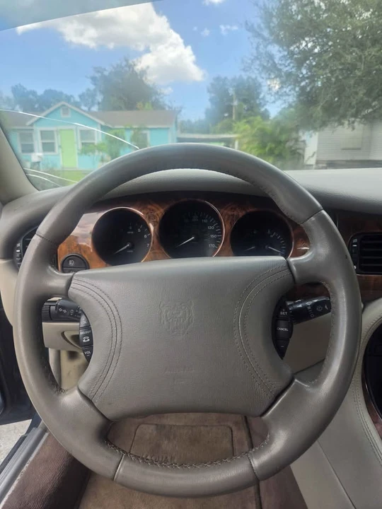 1999 Jaguar X308 XJ - Image 11 of 20