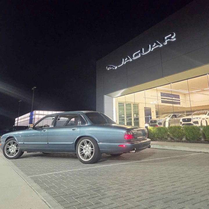 1999 Jaguar X308 XJ - Image 3 of 12