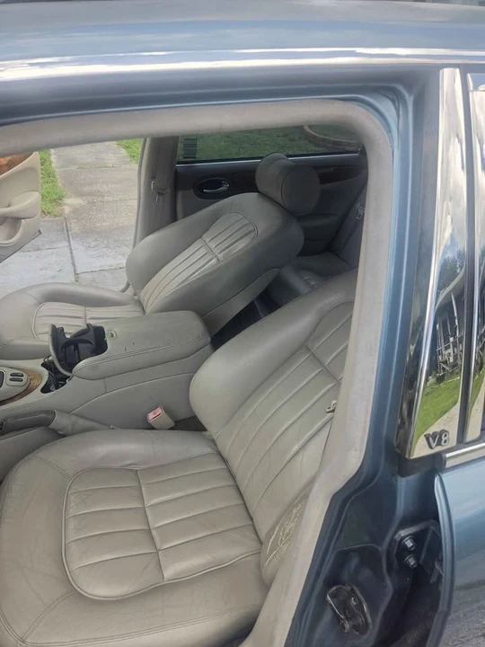 1999 Jaguar X308 XJ - Image 8 of 12