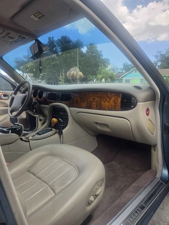 1999 Jaguar X308 XJ - Image 7 of 12