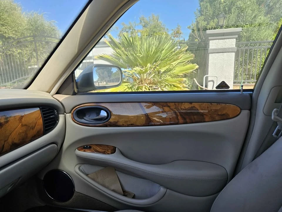 1999 Jaguar X308 XJ - Image 11 of 12