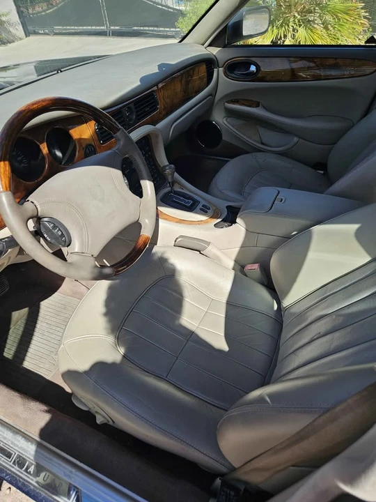1999 Jaguar X308 XJ - Image 6 of 12
