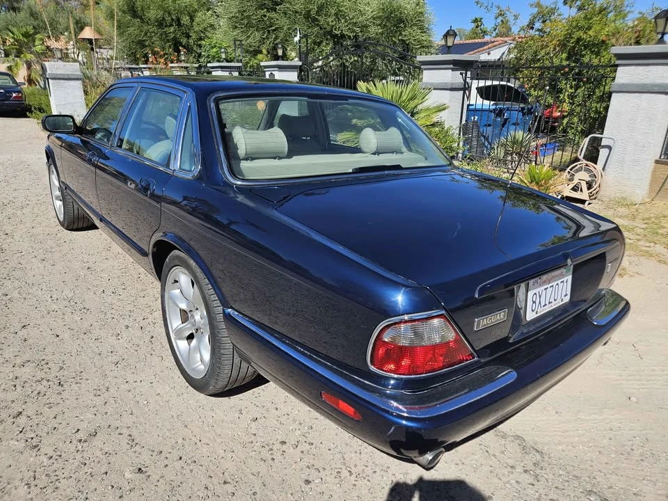 1999 Jaguar X308 XJ - Image 3 of 12