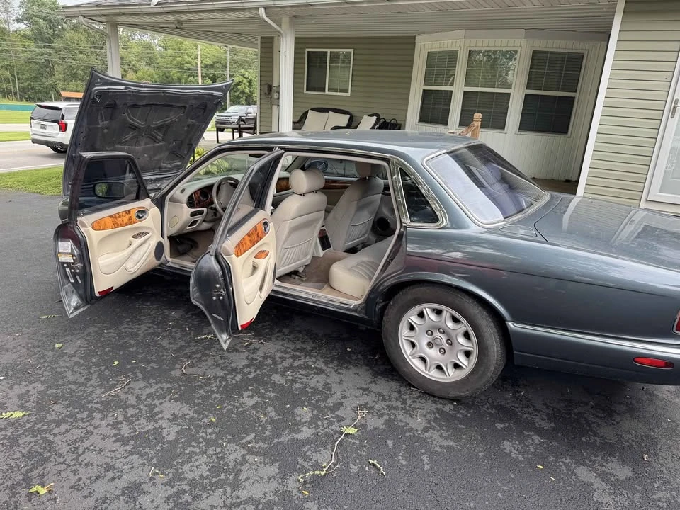 1999 Jaguar X308 XJ - Image 2 of 7