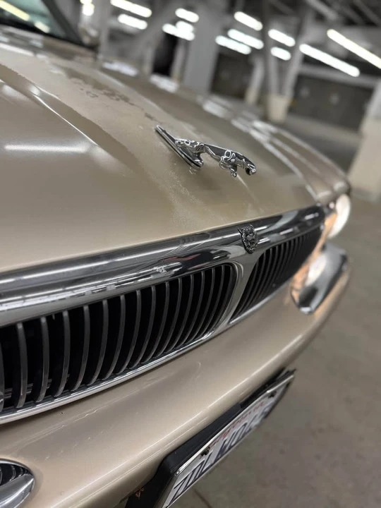 1999 Jaguar - Image 6 of 12