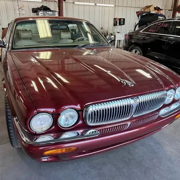 1999 Jaguar XJ XJ8 Vanden Plas Sedan 4D