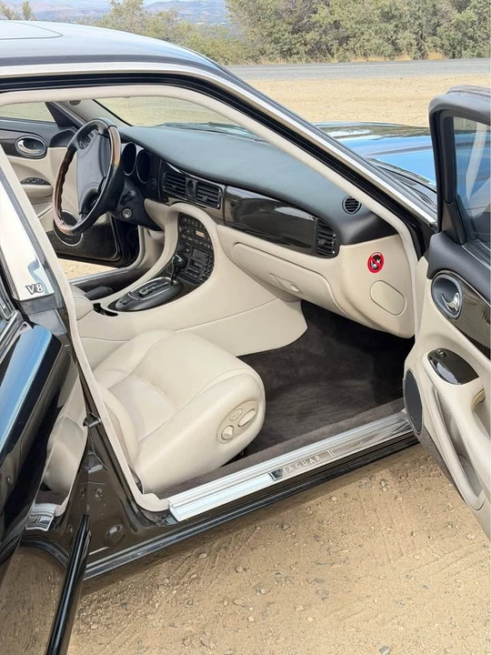 1999 Jaguar X308 XJR - Image 2 of 13