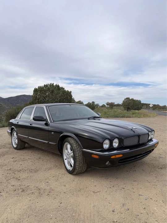 1999 Jaguar X308 XJR - Image 9 of 13