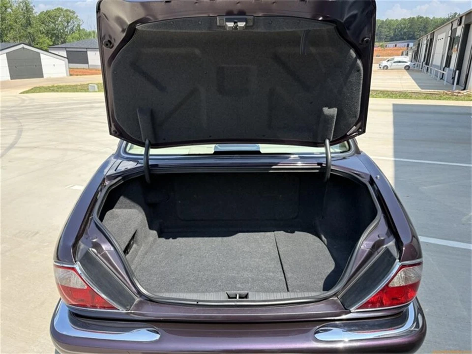 1999 Jaguar X308 XJ - Image 7 of 31