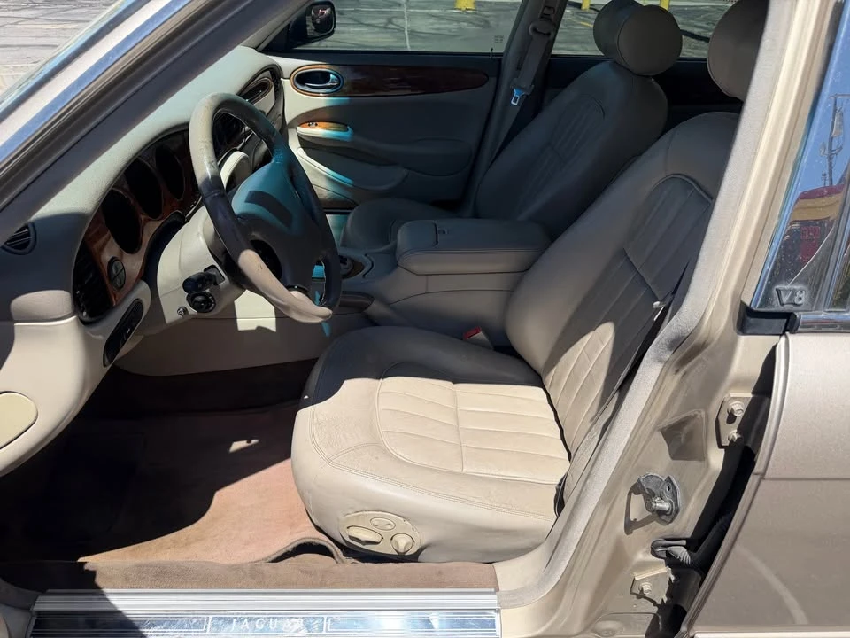 1999 Jaguar X308 XJ - Image 11 of 20
