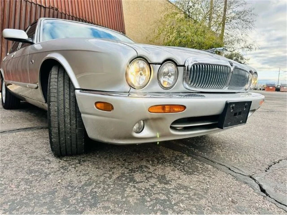 1999 Jaguar X308 XJ - Image 15 of 17