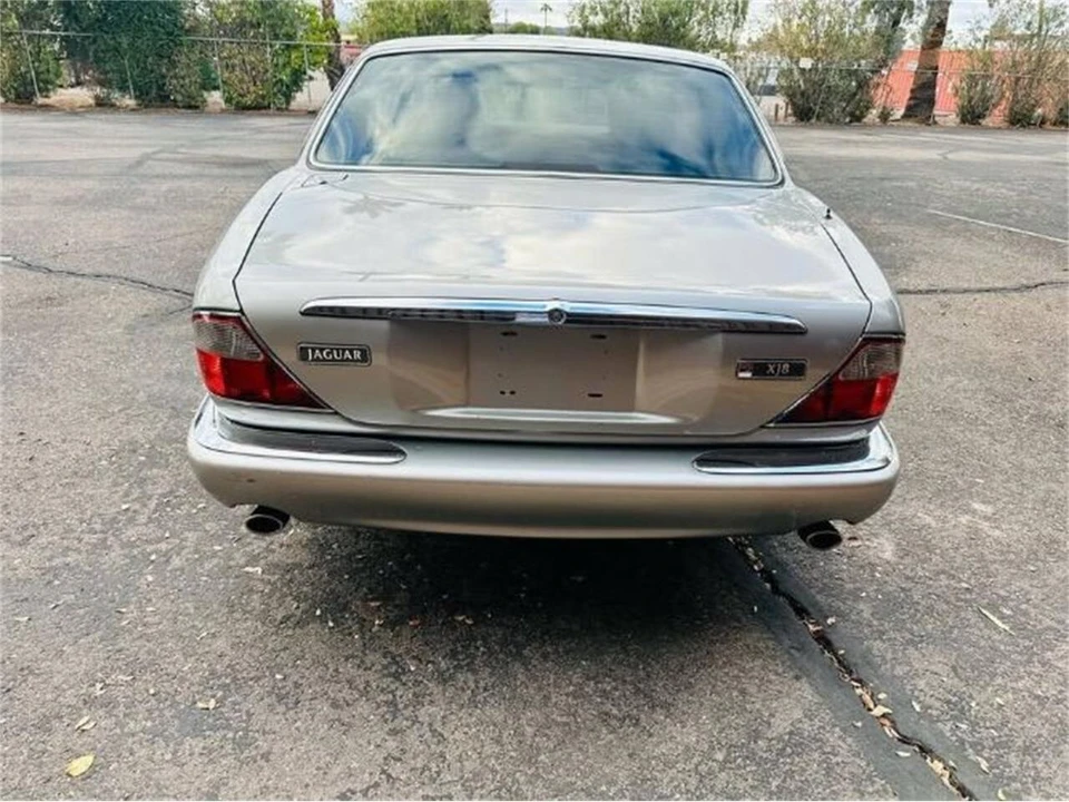 1999 Jaguar X308 XJ - Image 12 of 17