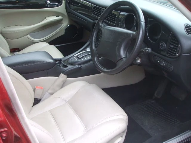 1999 Jaguar X308 XJ - Image 3 of 3