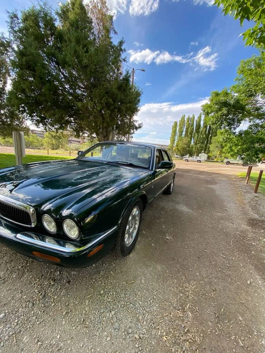 1999 Jaguar X308 XJ - Image 2 of 14