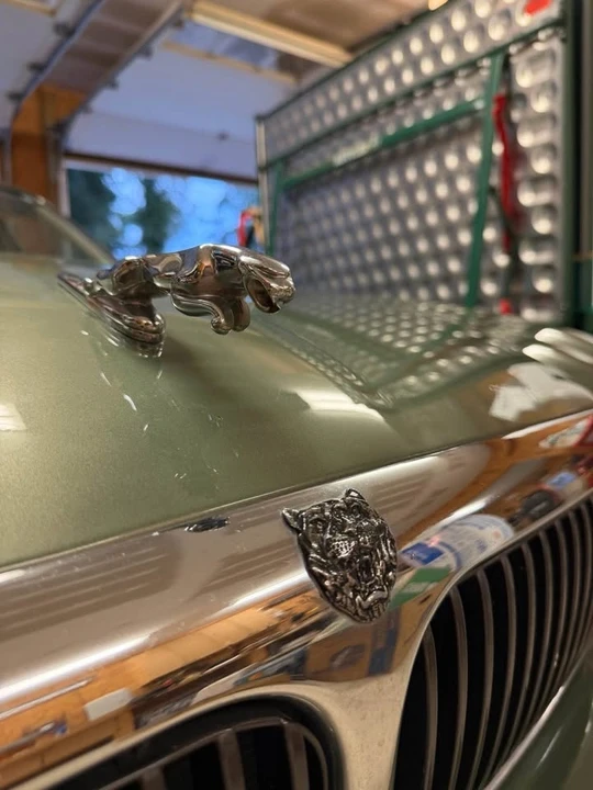 1999 Jaguar X308 XJ - Image 4 of 9