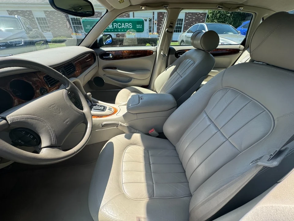 1999 Jaguar X308 XJ - Image 11 of 21
