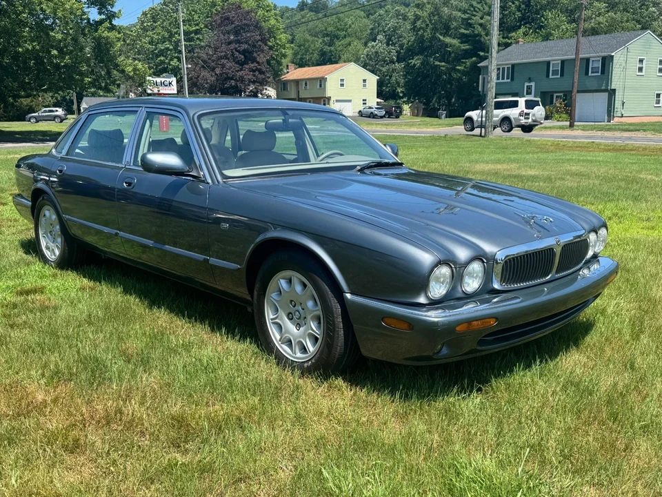 1999 Jaguar X308 XJ - Image 2 of 21