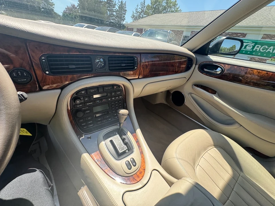 1999 Jaguar X308 XJ - Image 15 of 21