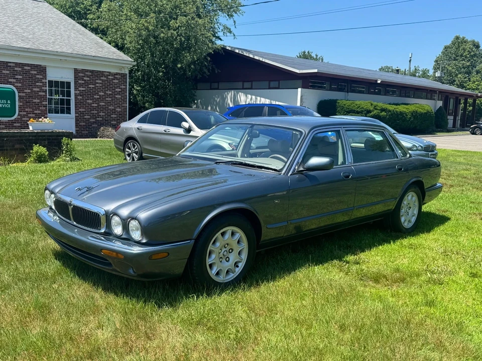 1999 Jaguar X308 XJ - Image 4 of 21