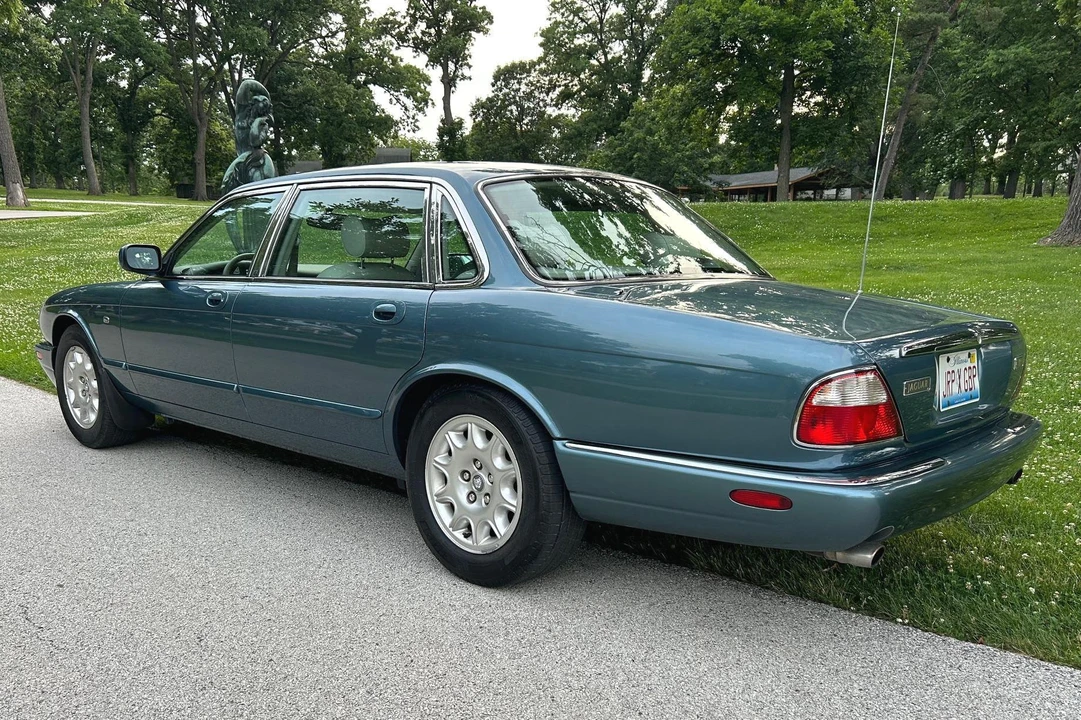 1999 Jaguar X308 XJ - Image 4 of 31