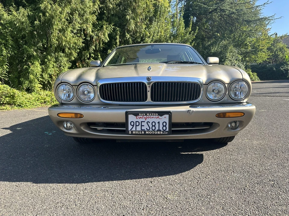 1999 Jaguar X308 XJ - Image 2 of 31
