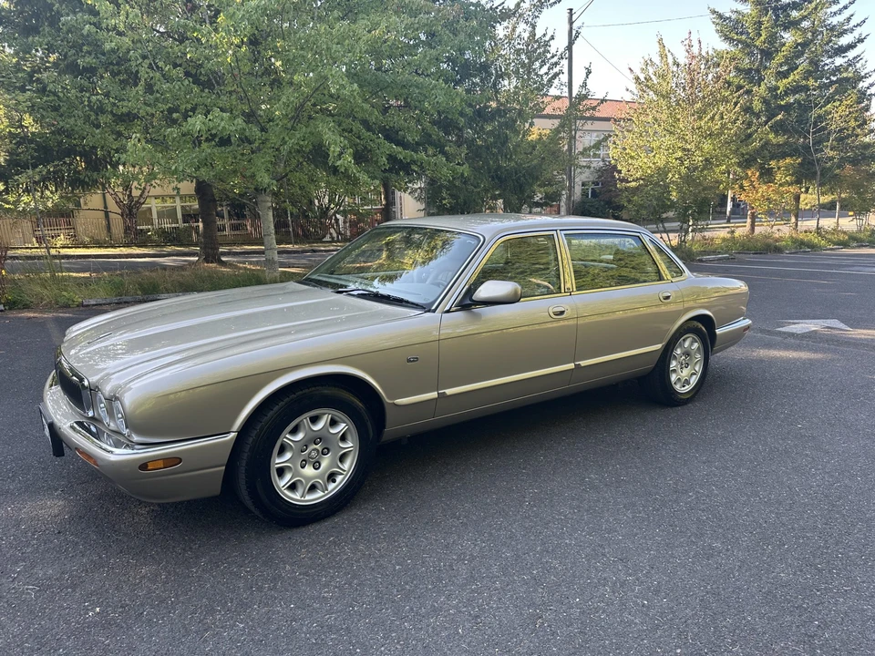 1999 Jaguar X308 XJ - Image 9 of 31