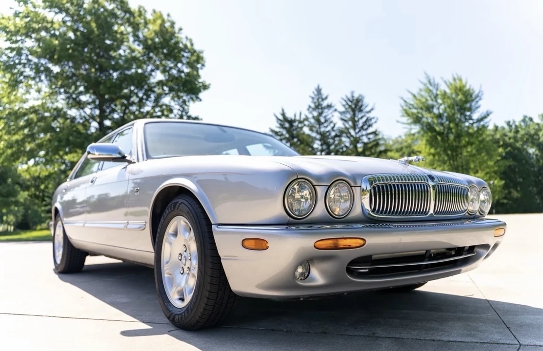 1999 Jaguar X308 XJ - Image 2 of 14