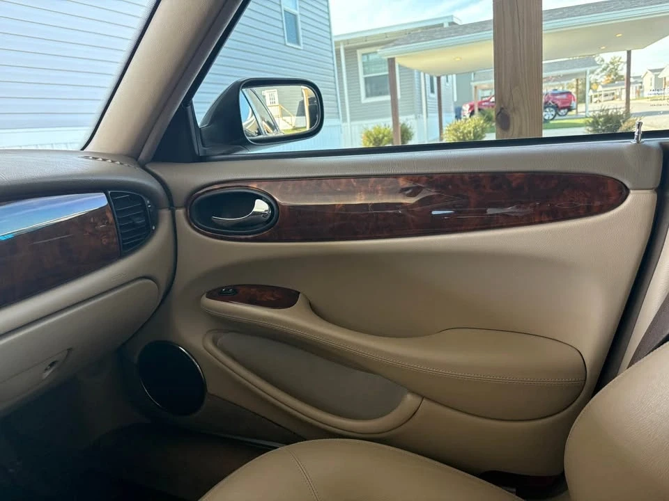 1999 Jaguar X308 XJ - Image 11 of 20