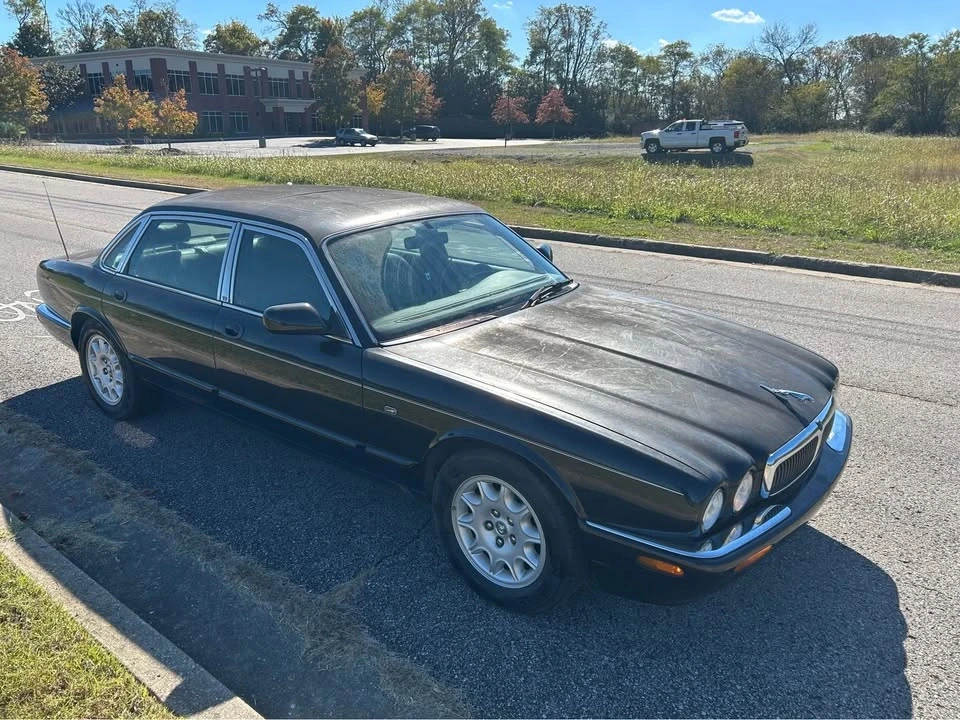 1999 Jaguar X308 XJ - Image 2 of 12