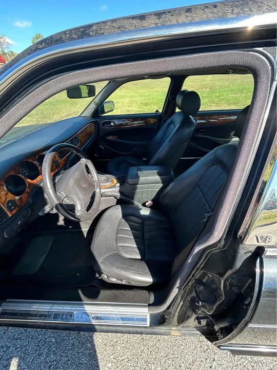 1999 Jaguar X308 XJ - Image 8 of 12