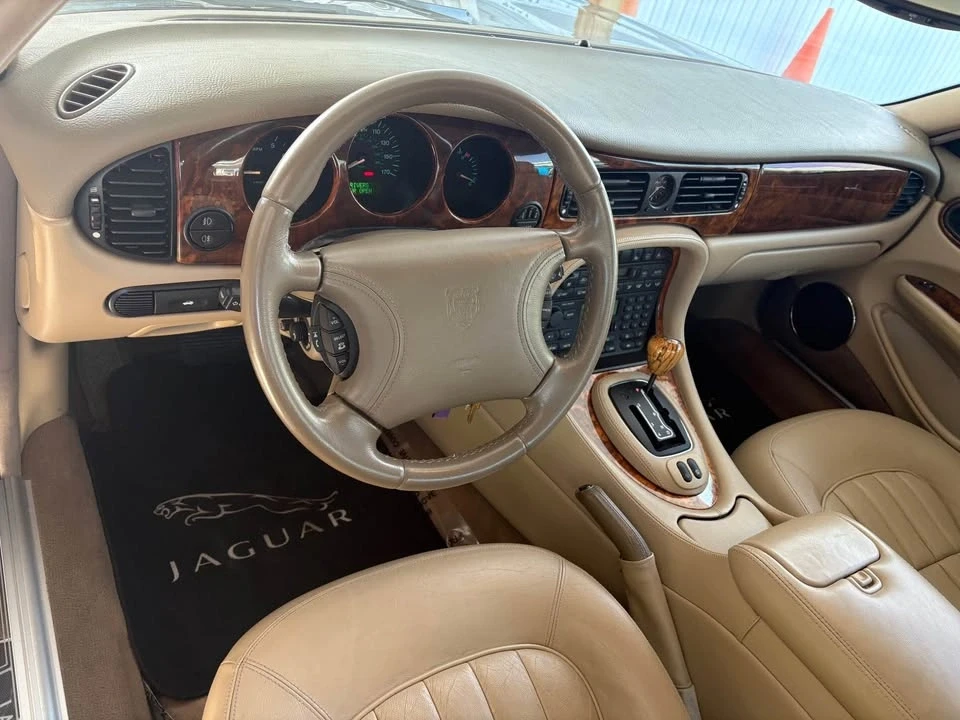 1999 Jaguar X308 XJ - Image 15 of 20