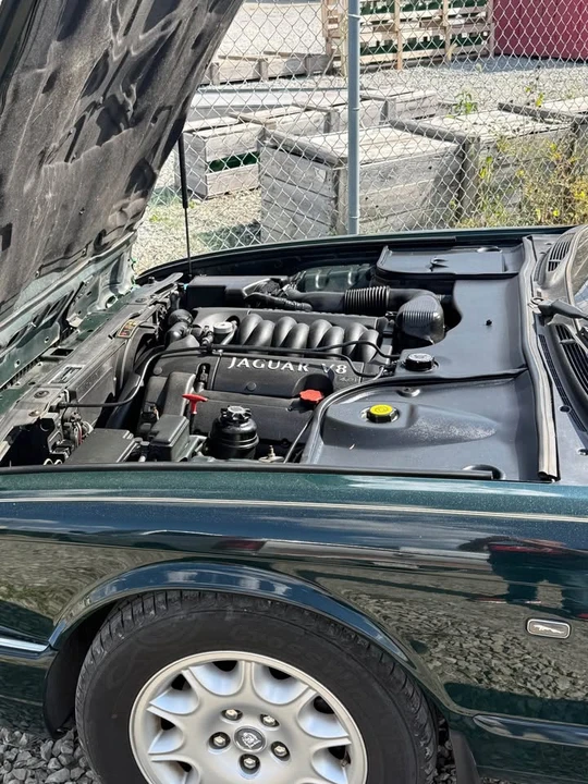 1999 Jaguar X308 XJ - Image 3 of 11