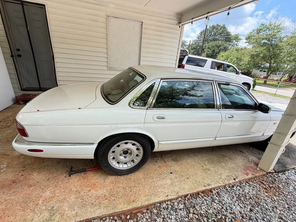 1999 Jaguar X308 XJ - Image 7 of 13