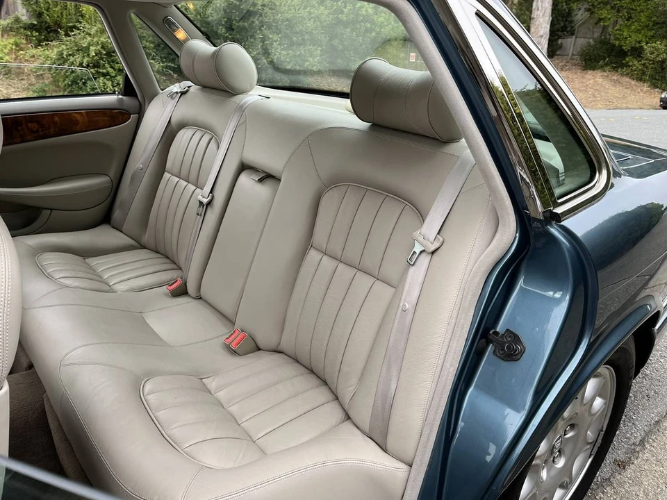 1999 Jaguar X308 XJ - Image 13 of 24